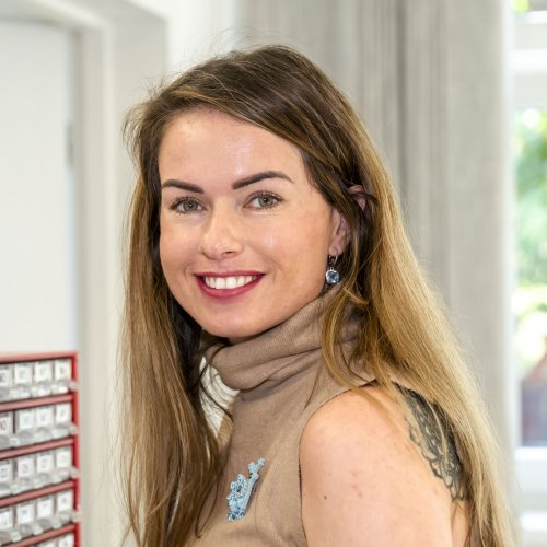 Nikol Luzarová Nikol Luzarová